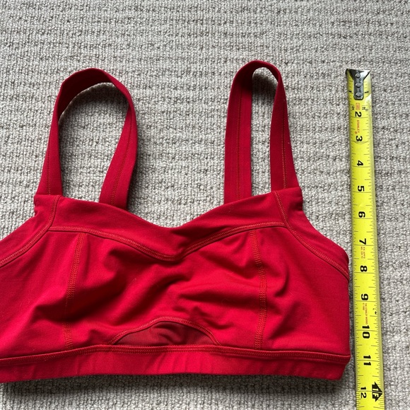 Red Lululemon sports bra - Picture 5 of 5